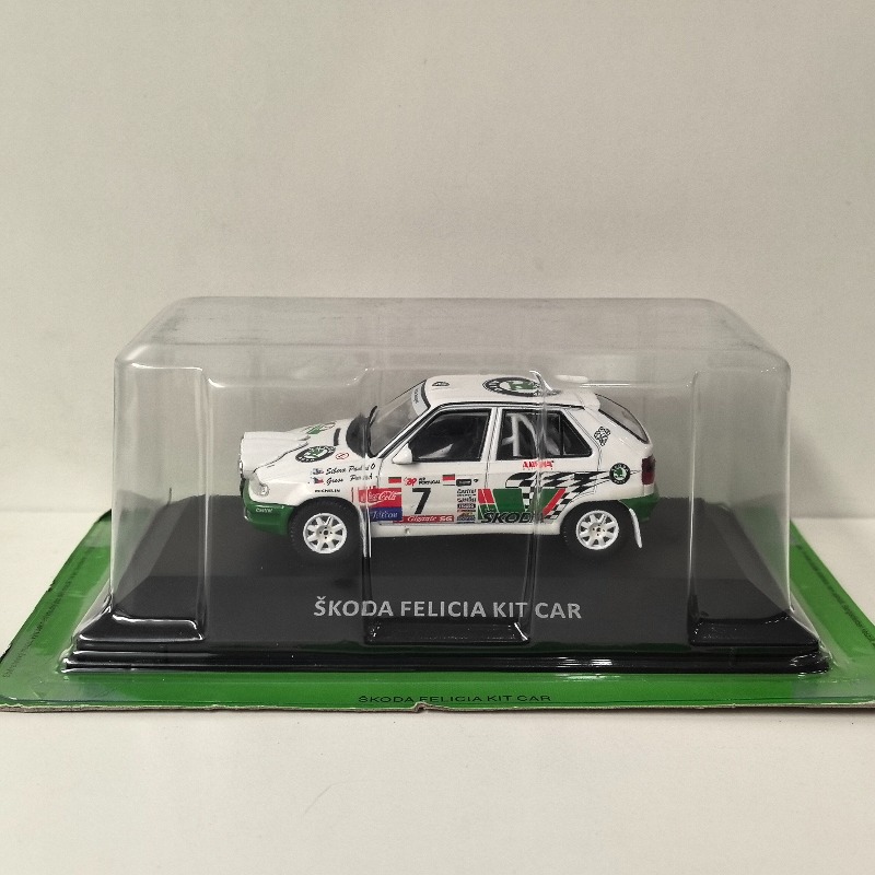Model Kit Toy - Diecast IXO Skala 1:43 SKODA FELICIA